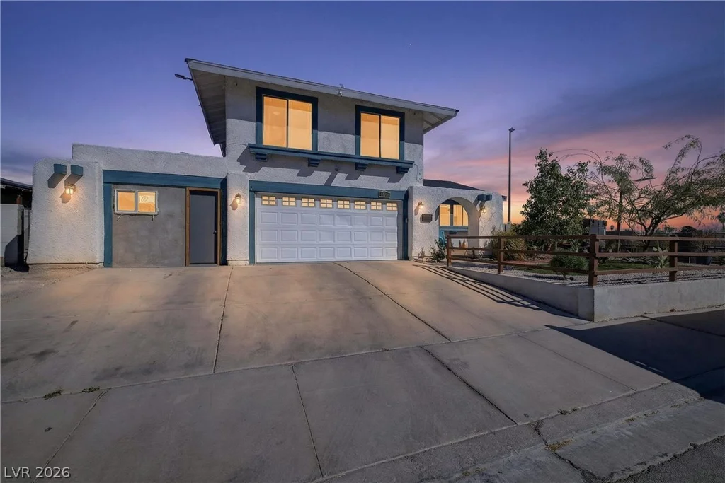 1938 Casey, Las Vegas, NV 89119