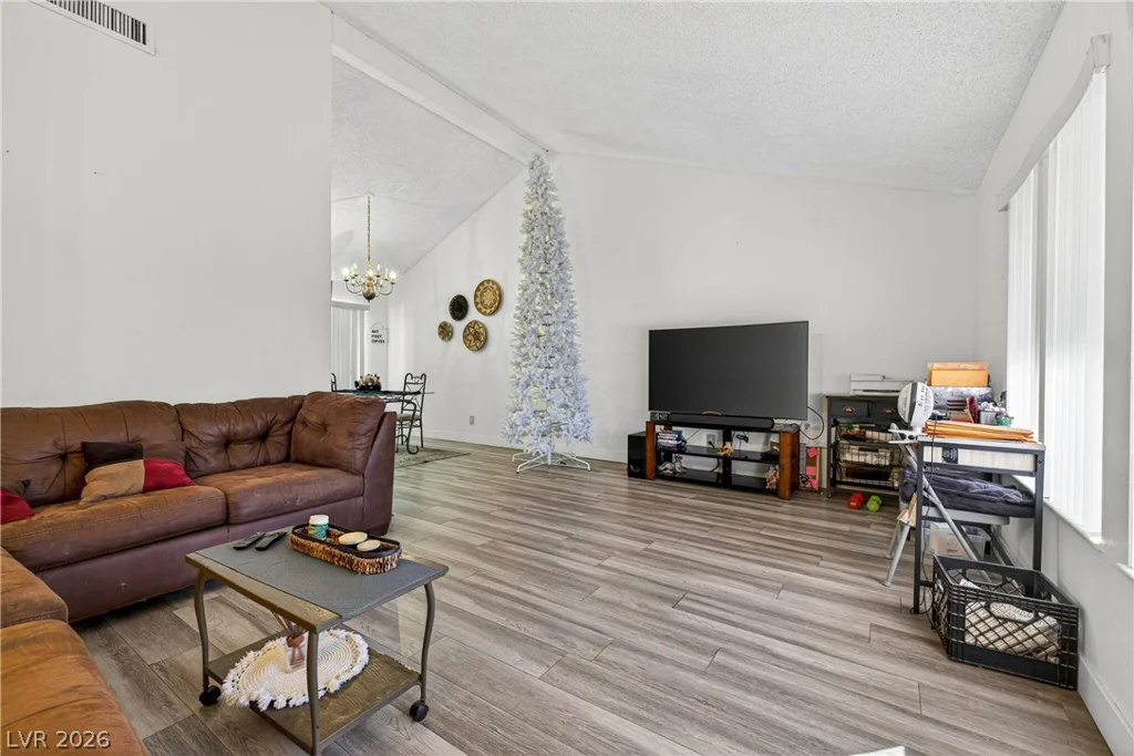 1938 Casey, Las Vegas, NV 89119