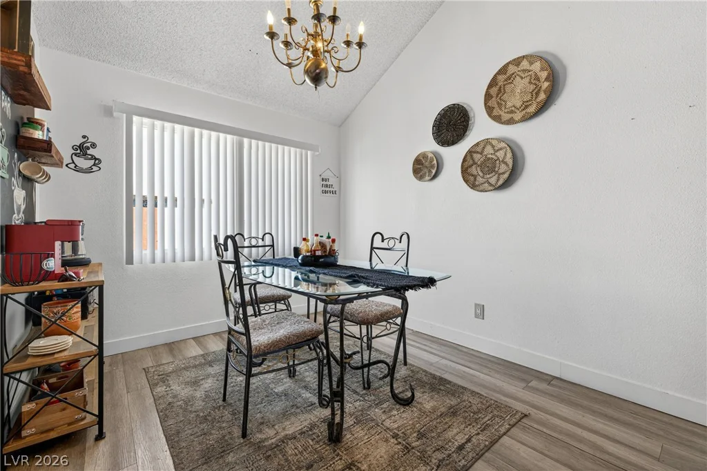 1938 Casey, Las Vegas, NV 89119