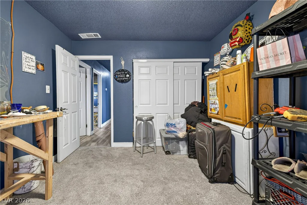 1938 Casey, Las Vegas, NV 89119