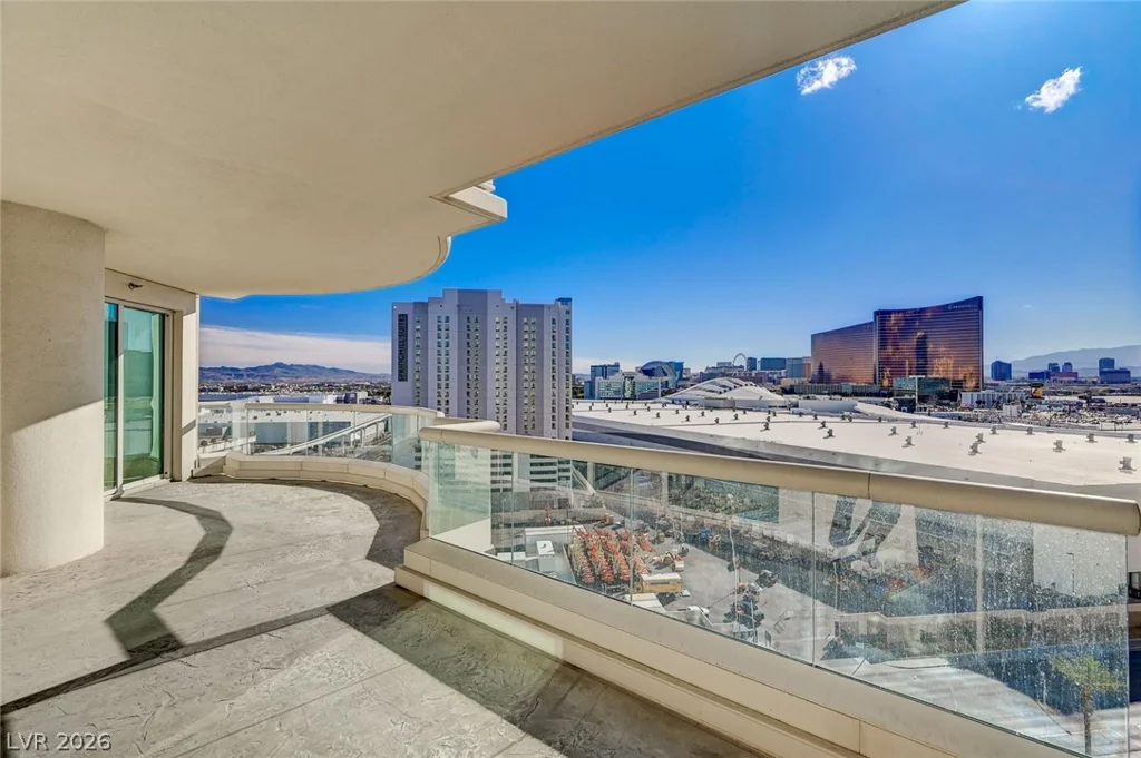 2857 Paradise, Las Vegas, NV 89109