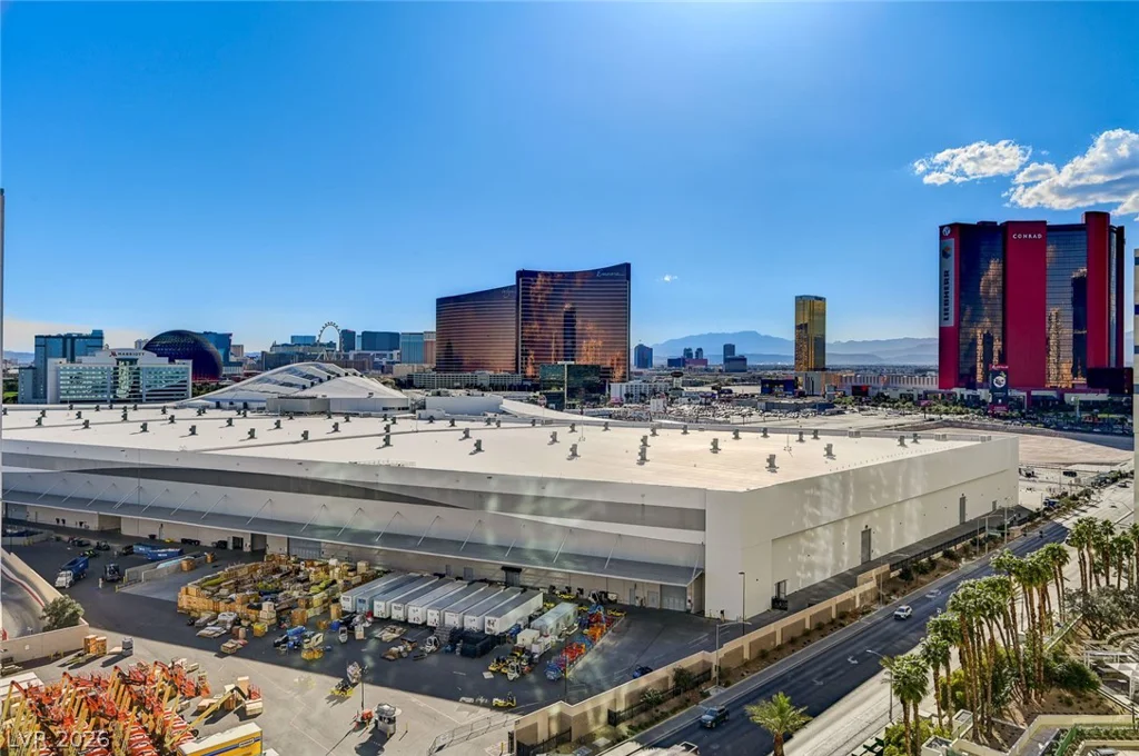 2857 Paradise, Las Vegas, NV 89109