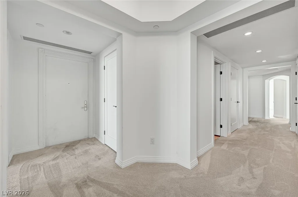 2857 Paradise, Las Vegas, NV 89109