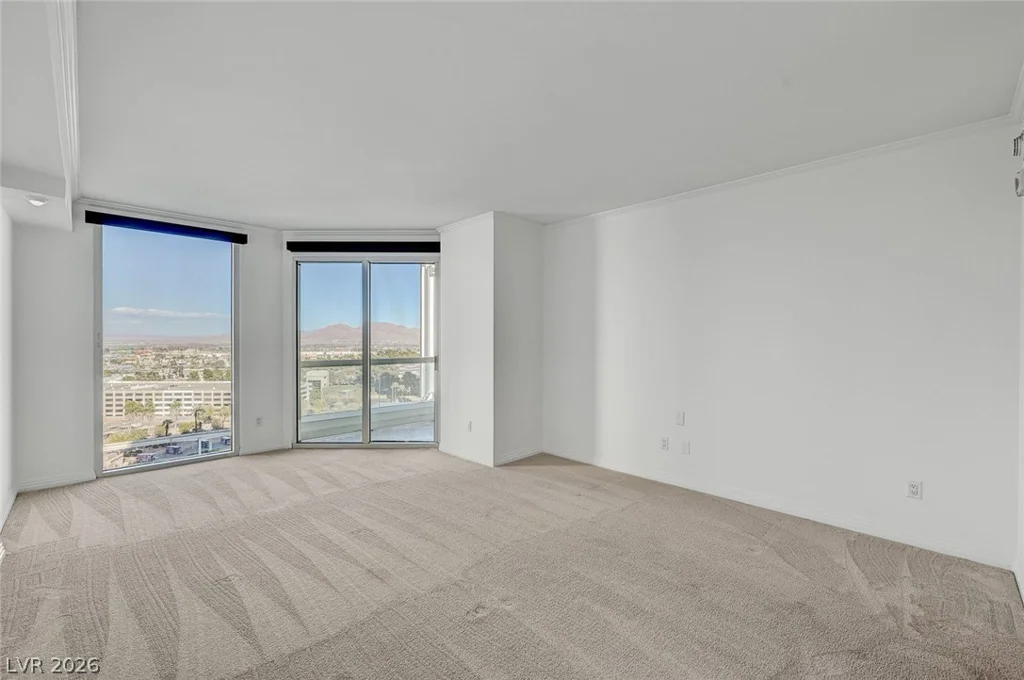 2857 Paradise, Las Vegas, NV 89109