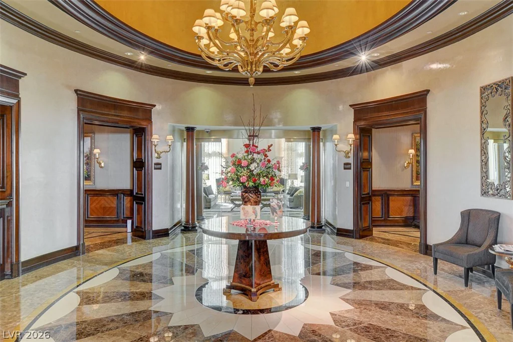 2857 Paradise, Las Vegas, NV 89109