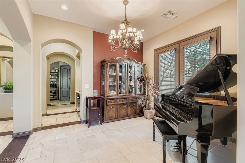 5025 Conough, Las Vegas, NV 89149