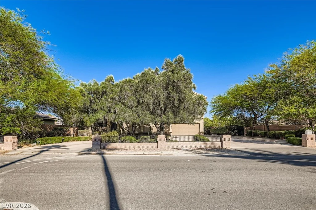 5025 Conough, Las Vegas, NV 89149