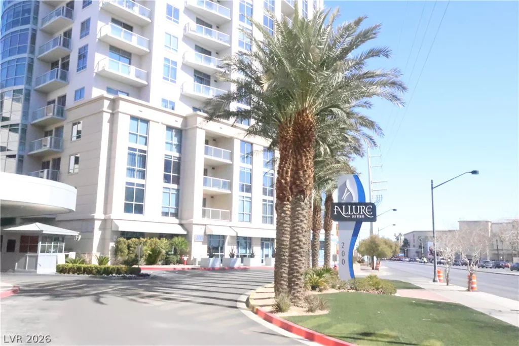 200 Sahara, Las Vegas, NV 89102