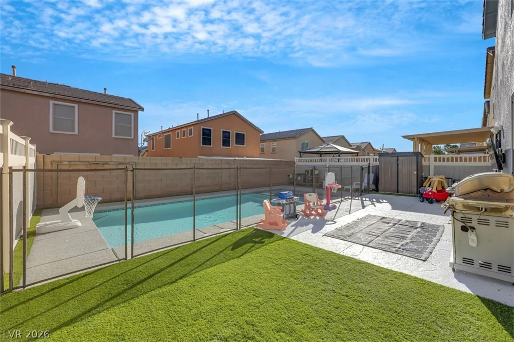 1140 Blakes Field, Henderson, NV 89011