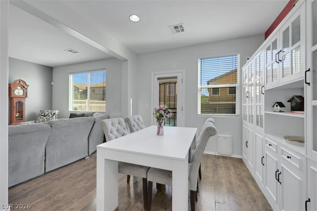1140 Blakes Field, Henderson, NV 89011