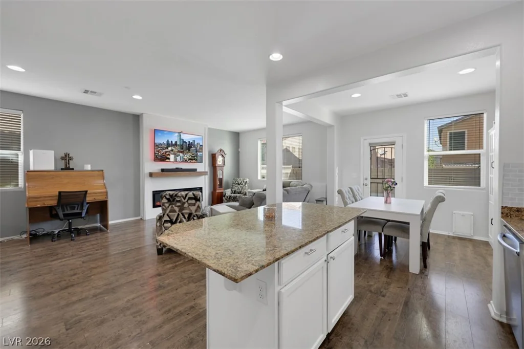 1140 Blakes Field, Henderson, NV 89011