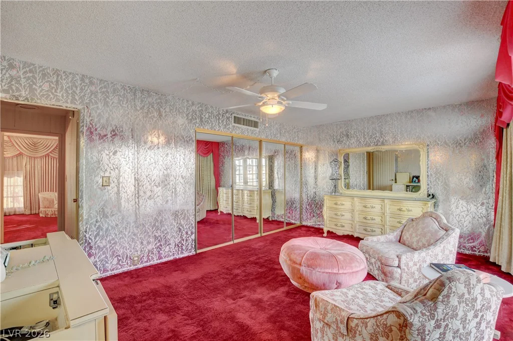 624 Tam O Shanter, Las Vegas, NV 89109