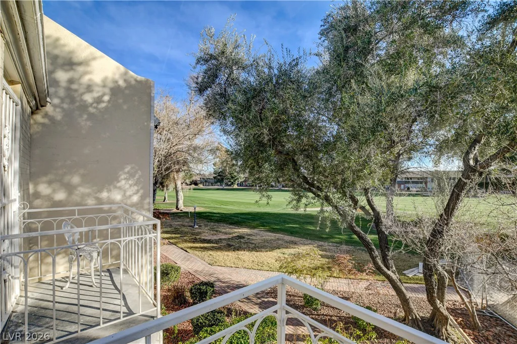 624 Tam O Shanter, Las Vegas, NV 89109