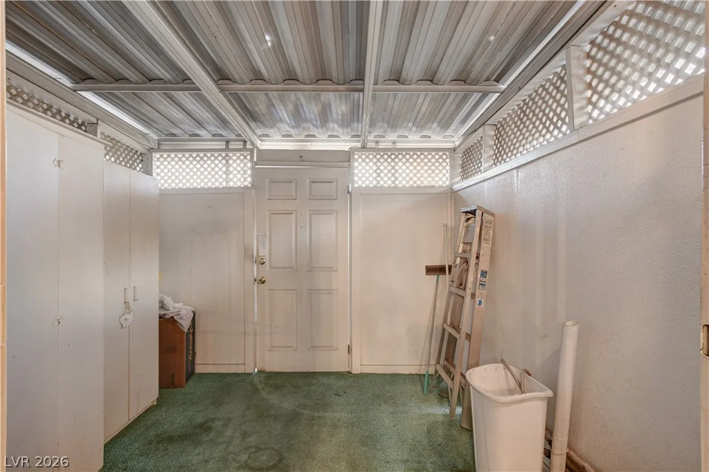 624 Tam O Shanter, Las Vegas, NV 89109