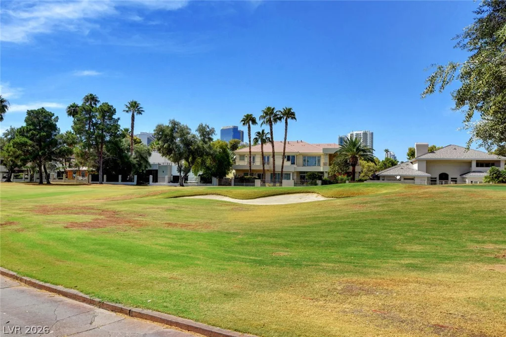 624 Tam O Shanter, Las Vegas, NV 89109