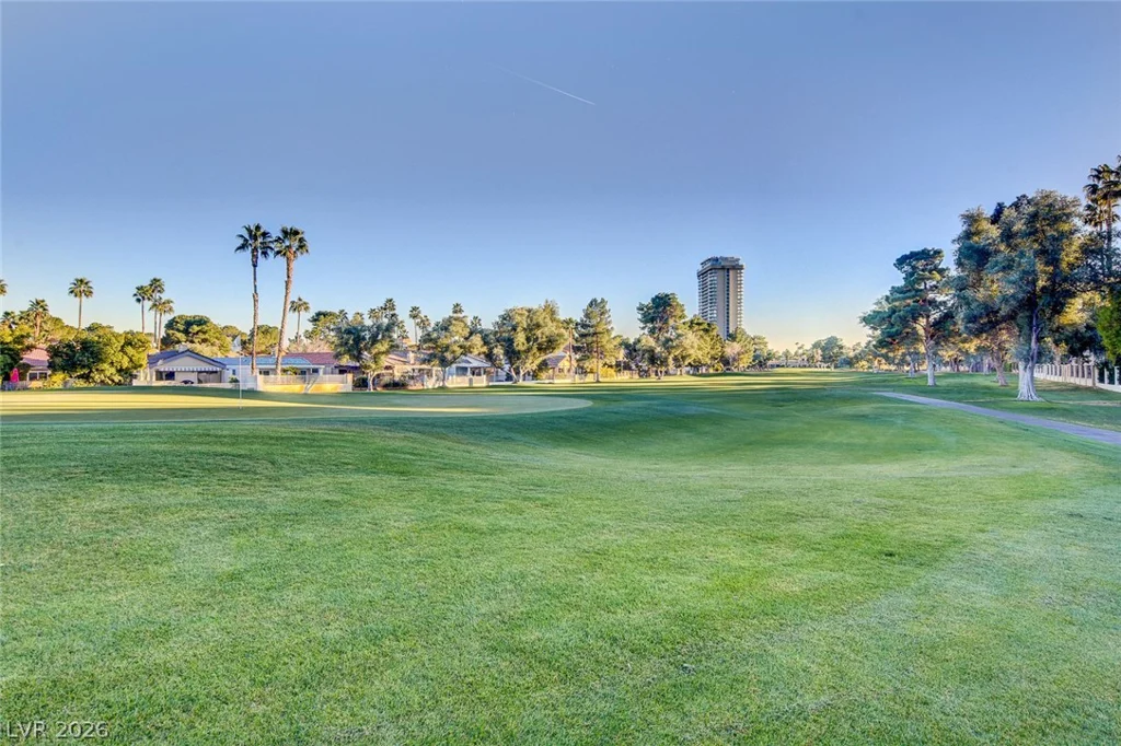 624 Tam O Shanter, Las Vegas, NV 89109