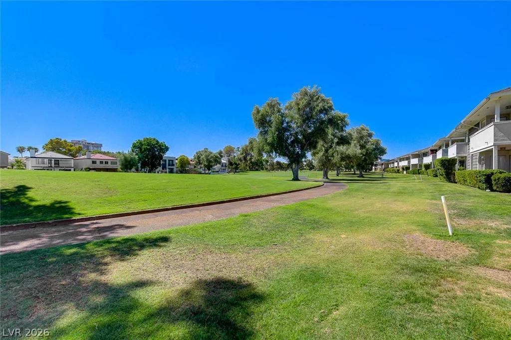 624 Tam O Shanter, Las Vegas, NV 89109