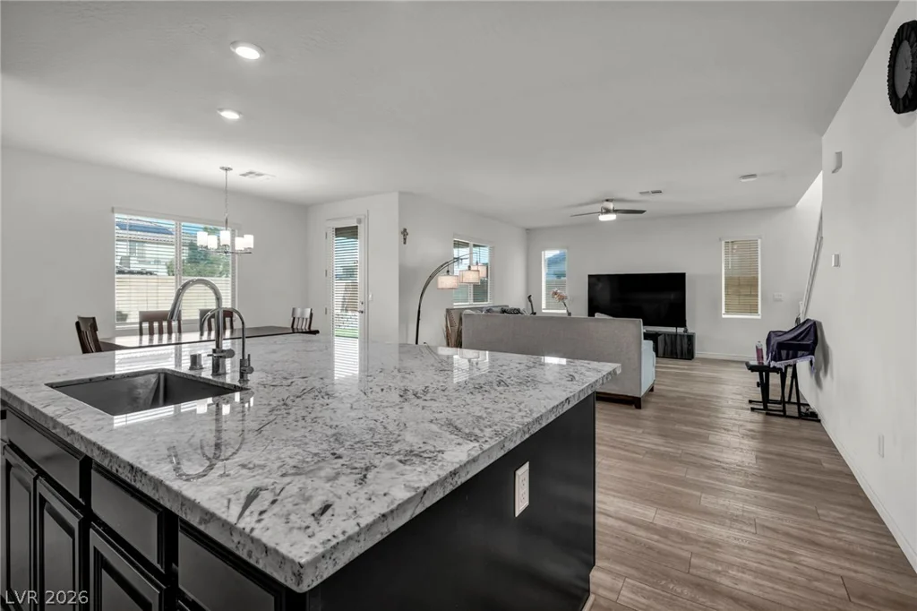 10116 Skye Castle, Las Vegas, NV 89166