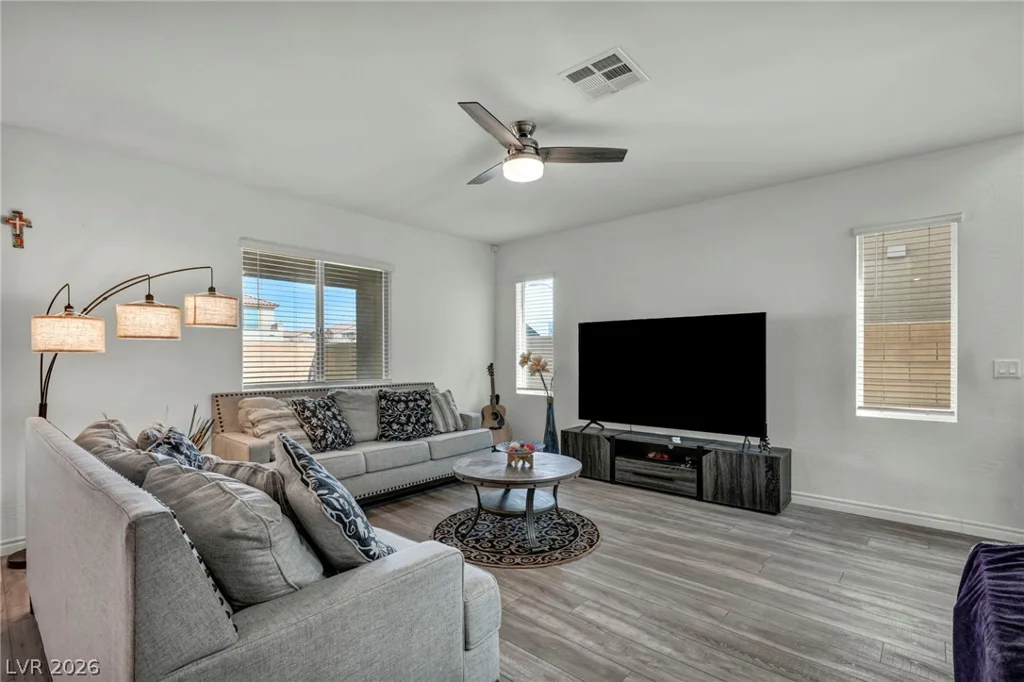 10116 Skye Castle, Las Vegas, NV 89166
