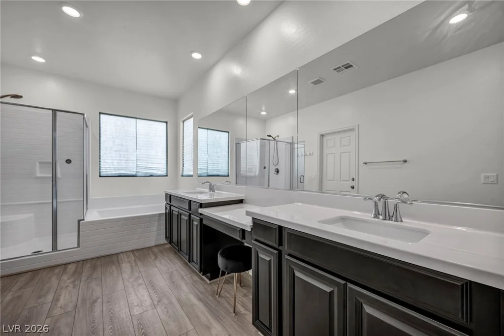 10116 Skye Castle, Las Vegas, NV 89166