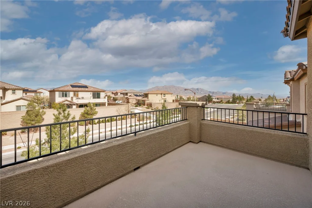 10116 Skye Castle, Las Vegas, NV 89166