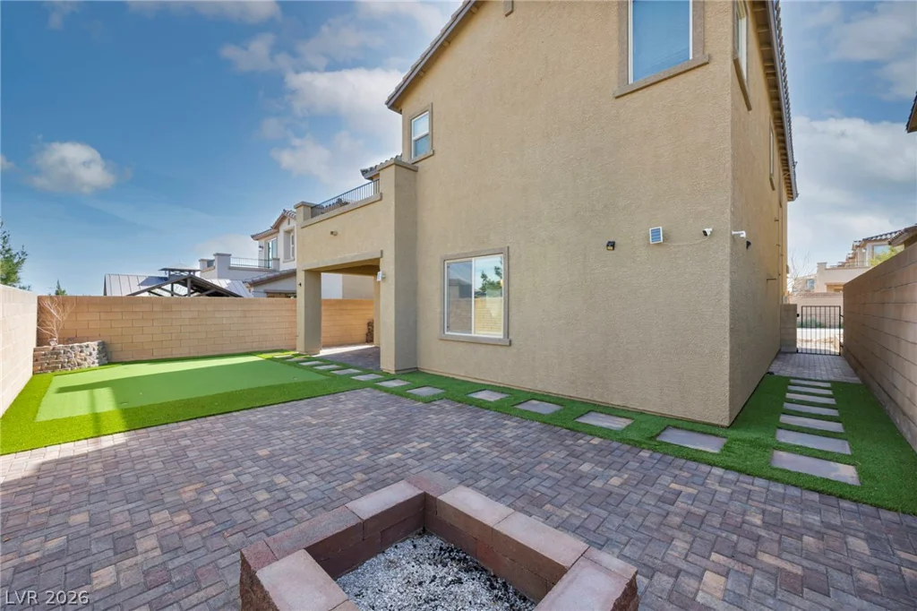 10116 Skye Castle, Las Vegas, NV 89166