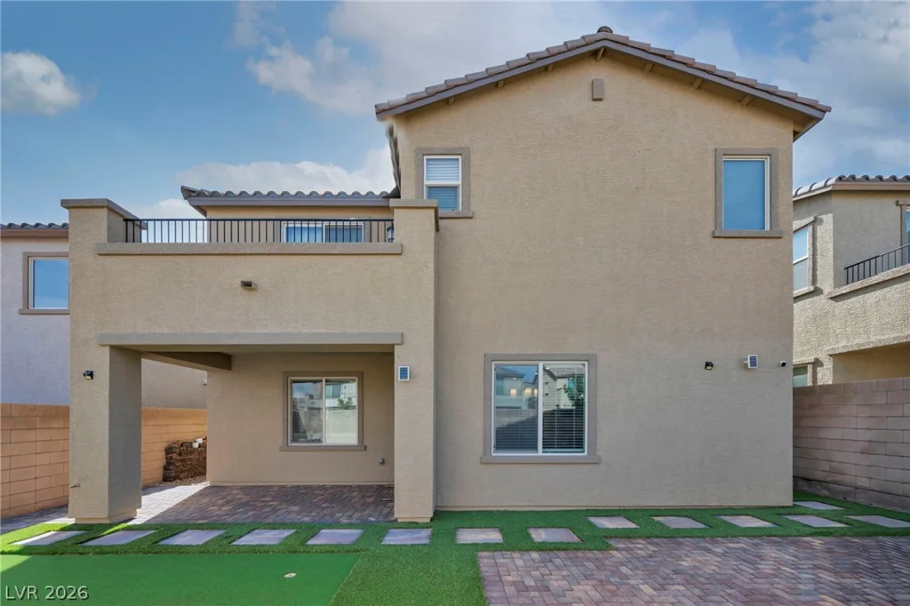 10116 Skye Castle, Las Vegas, NV 89166