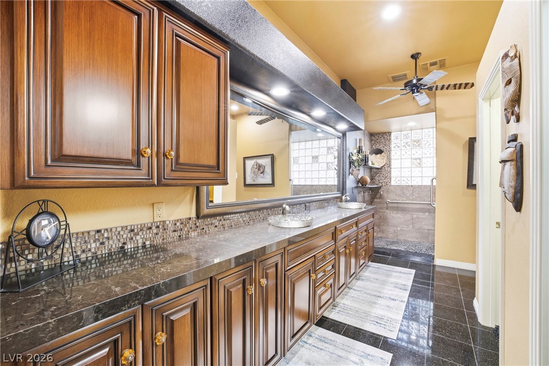 8271 Turtle Creek, Las Vegas, NV 89113