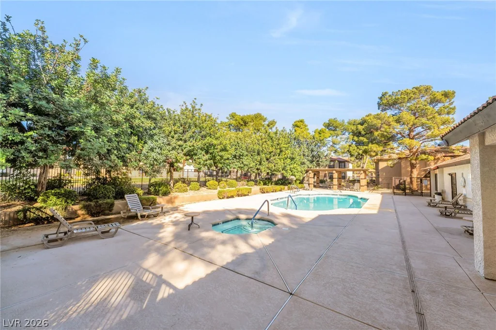 2451 Rainbow, Las Vegas, NV 89108