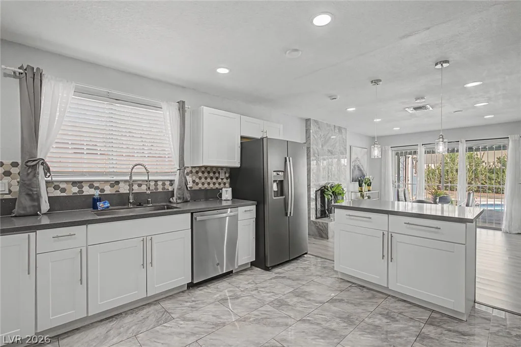 5816 Cherokee, Las Vegas, NV 89103