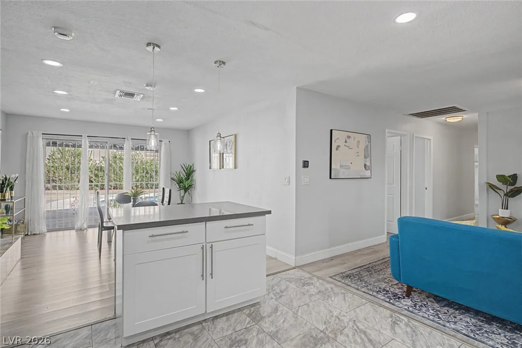 5816 Cherokee, Las Vegas, NV 89103