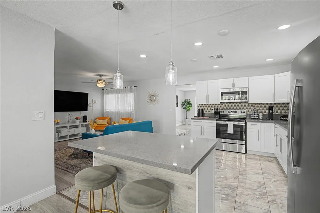 5816 Cherokee, Las Vegas, NV 89103