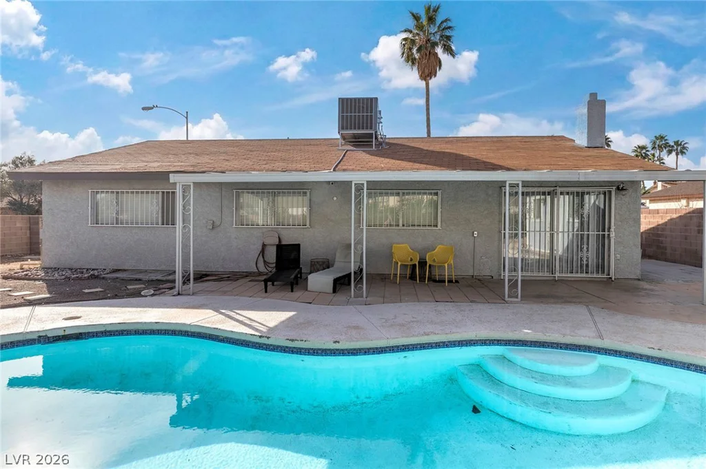 5816 Cherokee, Las Vegas, NV 89103
