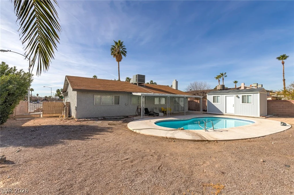 5816 Cherokee, Las Vegas, NV 89103