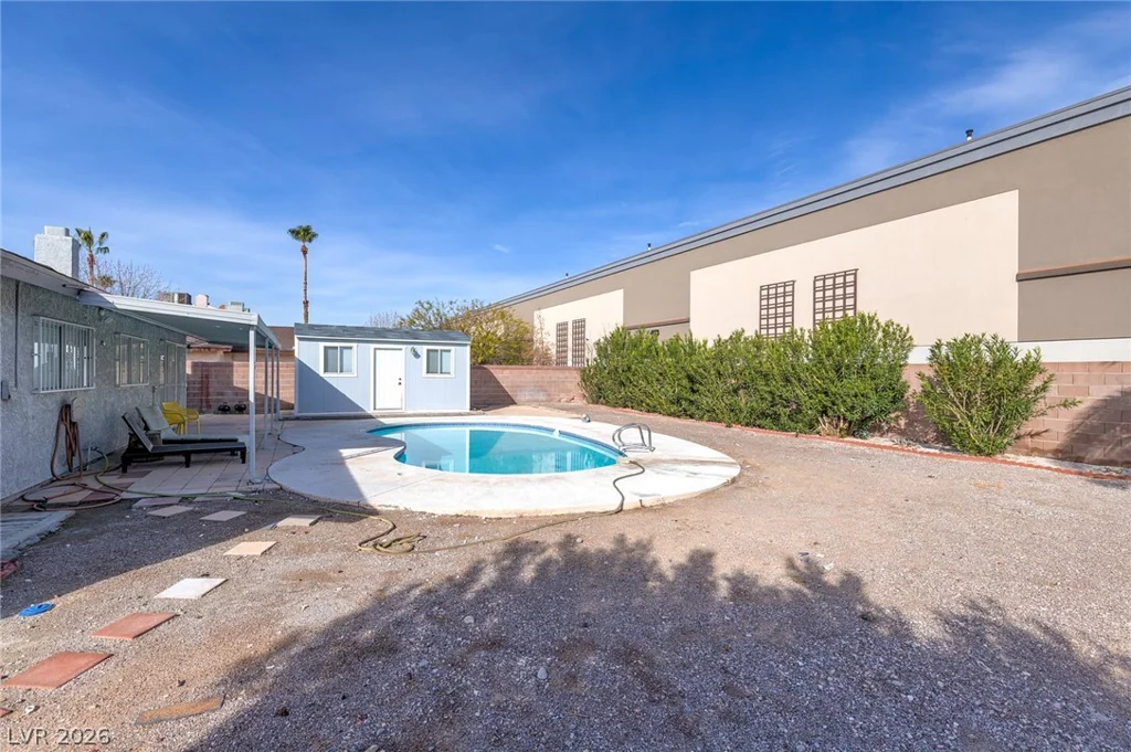 5816 Cherokee, Las Vegas, NV 89103