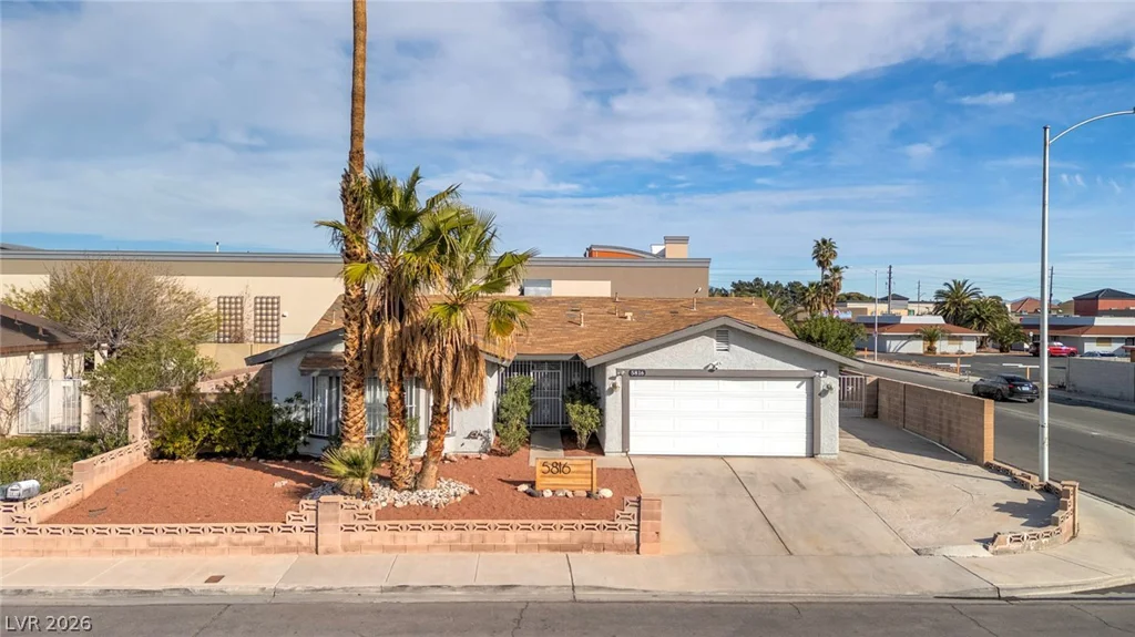 5816 Cherokee, Las Vegas, NV 89103