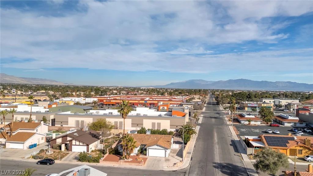 5816 Cherokee, Las Vegas, NV 89103