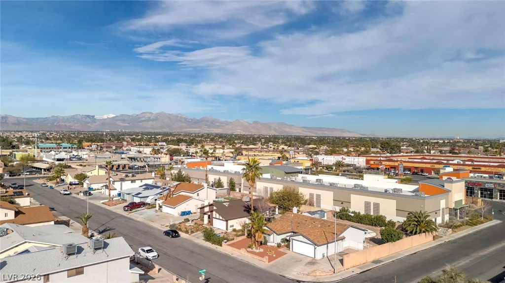 5816 Cherokee, Las Vegas, NV 89103