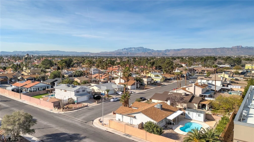 5816 Cherokee, Las Vegas, NV 89103