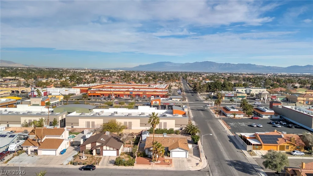 5816 Cherokee, Las Vegas, NV 89103