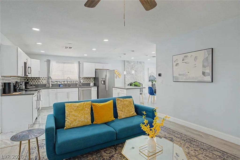 5816 Cherokee, Las Vegas, NV 89103