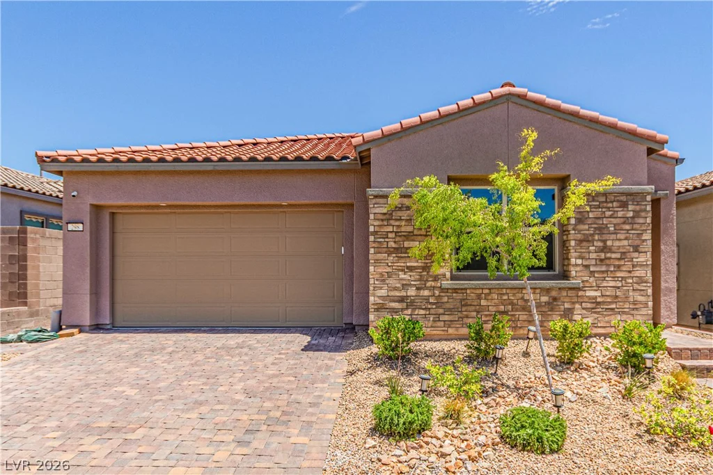 298 Nine Mile Creek, Las Vegas, NV 89138