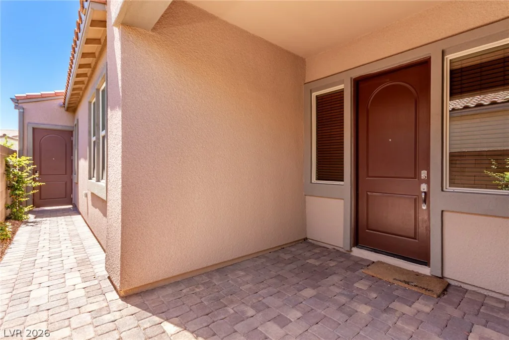 298 Nine Mile Creek, Las Vegas, NV 89138