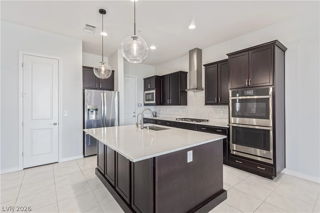 298 Nine Mile Creek, Las Vegas, NV 89138