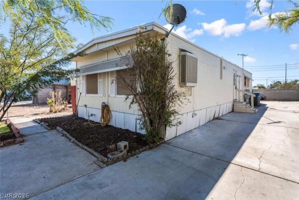 6041 Rocky Mountain, Las Vegas, NV 89156
