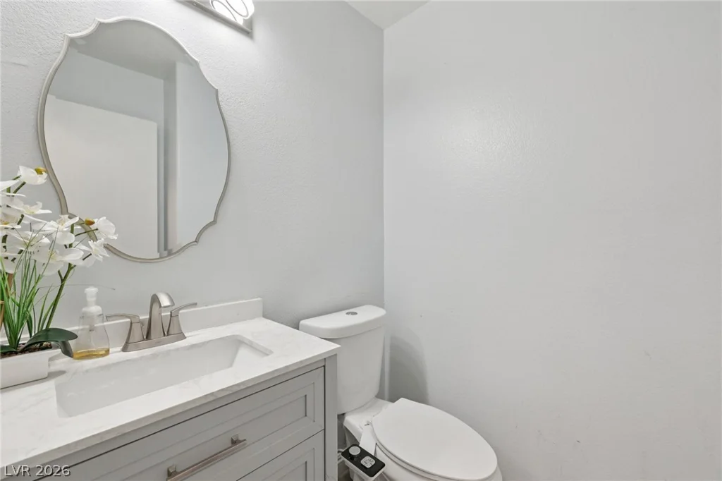 6964 Coral Rock, Las Vegas, NV 89108