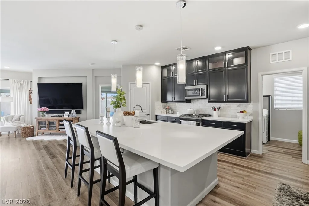 8138 Shale Canyon, Las Vegas, NV 89139