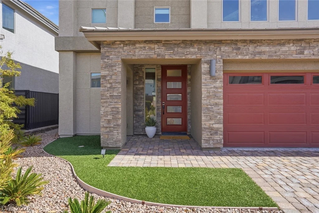 8138 Shale Canyon, Las Vegas, NV 89139
