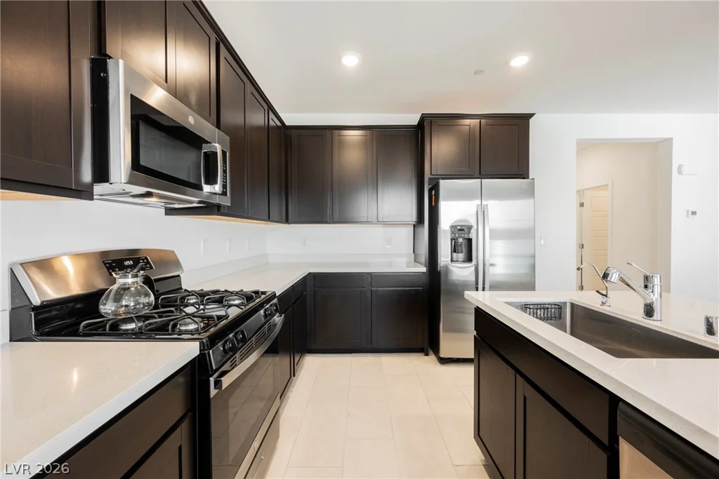 1048 Gabriela Ridge, Henderson, NV 89002