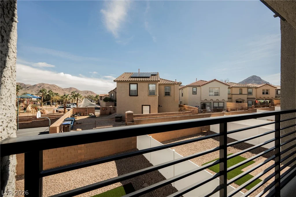 1048 Gabriela Ridge, Henderson, NV 89002